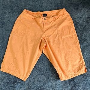 Lane Bryant Capri Shorts (18) Preowned